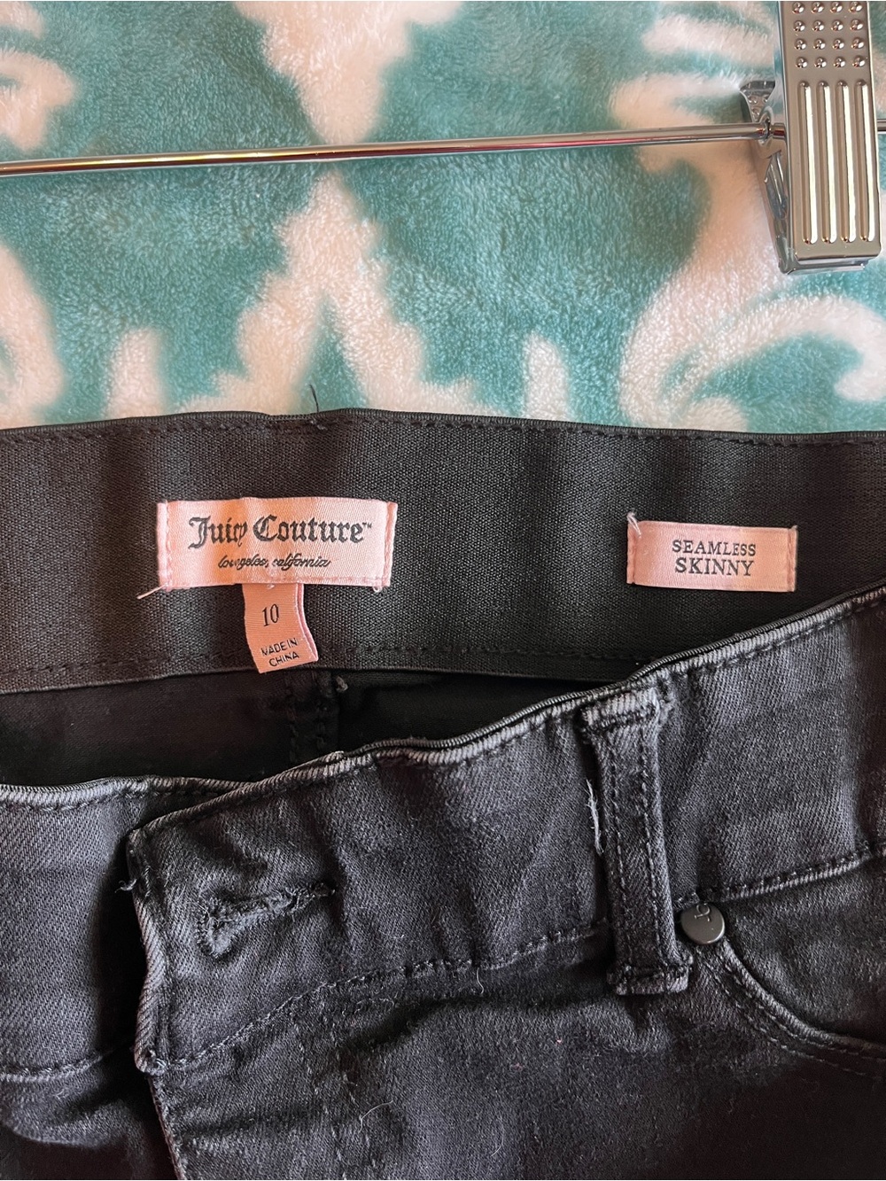 Juicy Couture Black Seamless Skinny Jeans